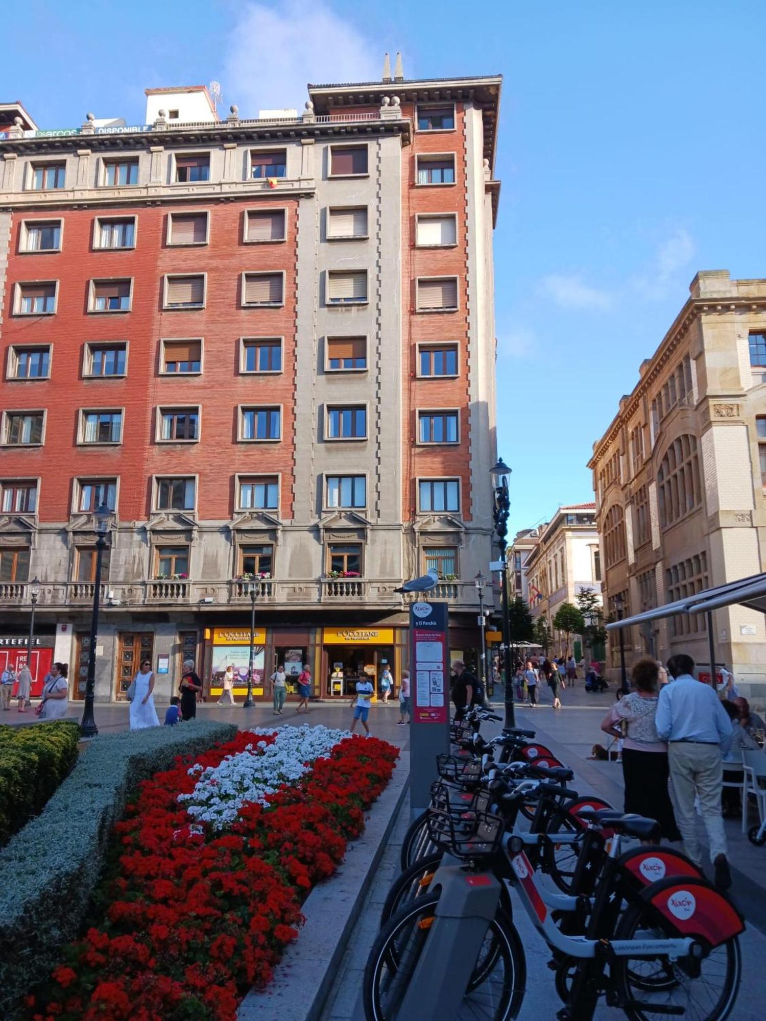 Ferienwohnung Bonito Piso En Gijon Centro Playa Exterior foto